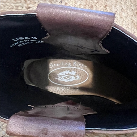 Sterling River Mauve/Brown Western Studded Leather Ankle Boots. Size 9. - Picture 7 of 7